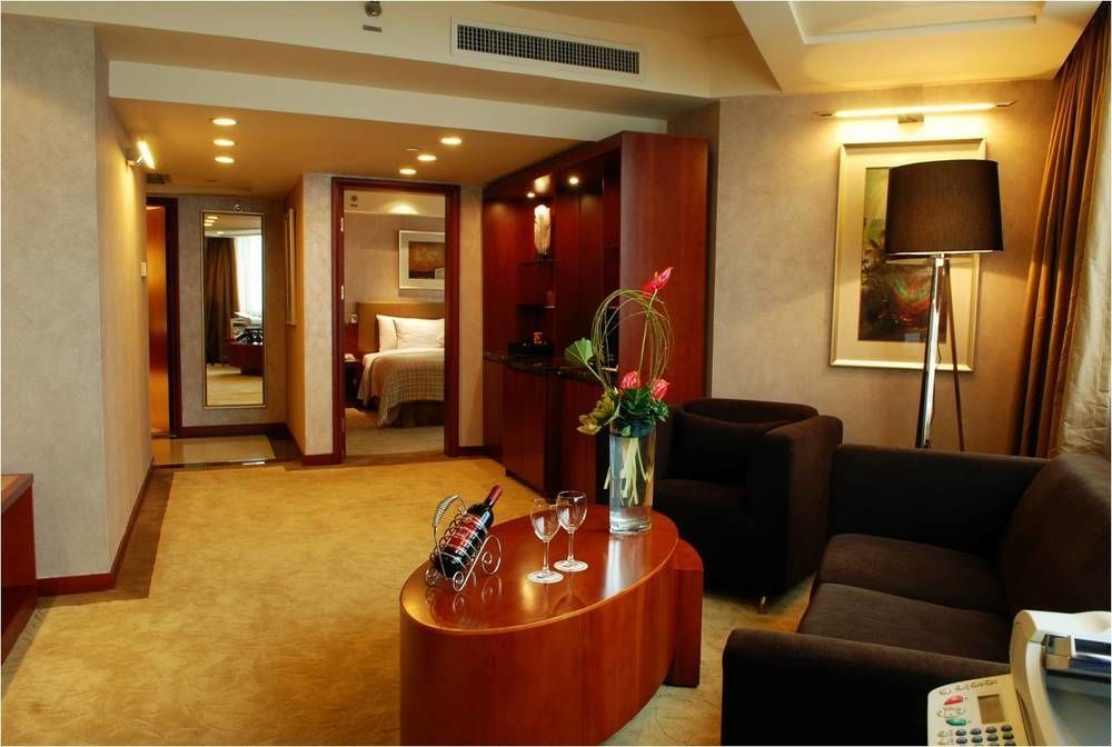 Merryland Traders Hotel Changshu Exterior foto
